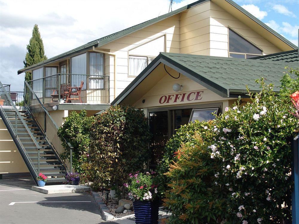 Colonial Motel Μπλένχαϊμ Εξωτερικό φωτογραφία